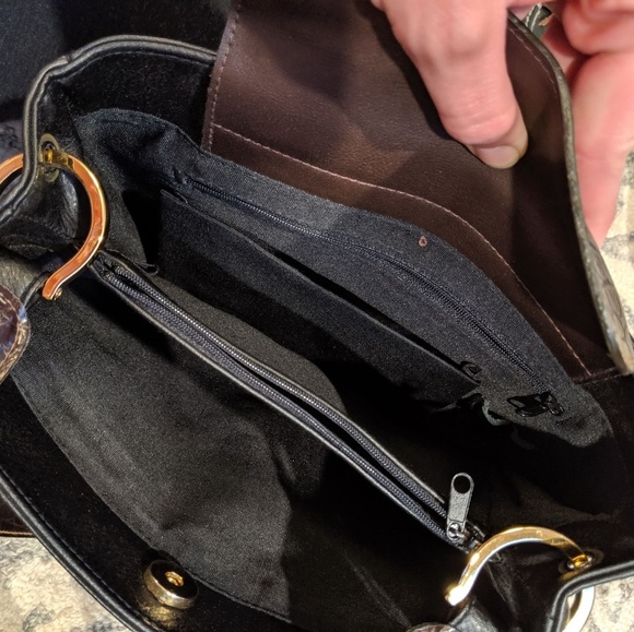 BLACK purse 👛 - Picture 6 of 7